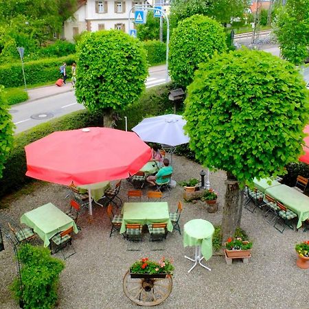 Hotel Loewen Кирхцартен Екстериор снимка
