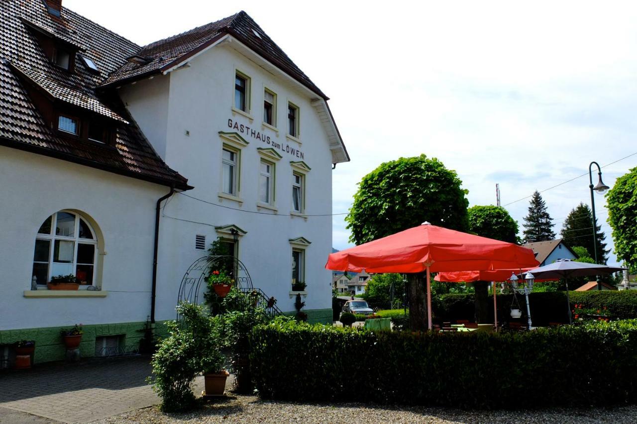 Hotel Loewen Кирхцартен Екстериор снимка