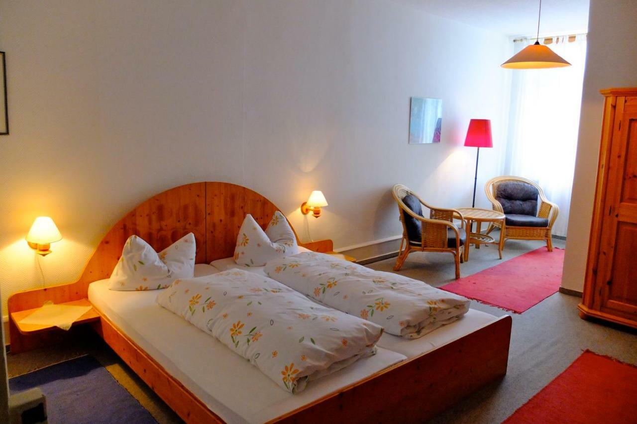 Hotel Loewen Кирхцартен Екстериор снимка